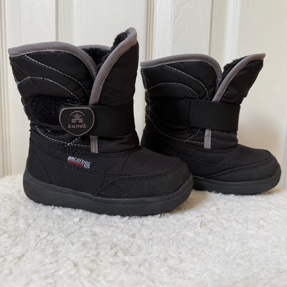 Kamik Kids' Black And Gray Waterproof Snow Boots With Warm Lining Boys Size 9